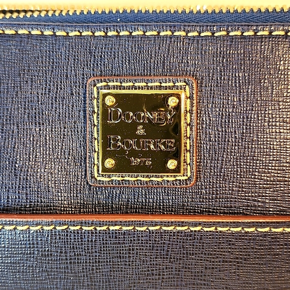 NEW●●Dooney Bourke Small  Lexington Crossbody, Navy☆ - Picture 2 of 12